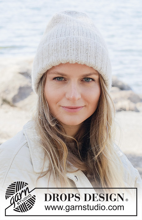 Winter Lily Hat