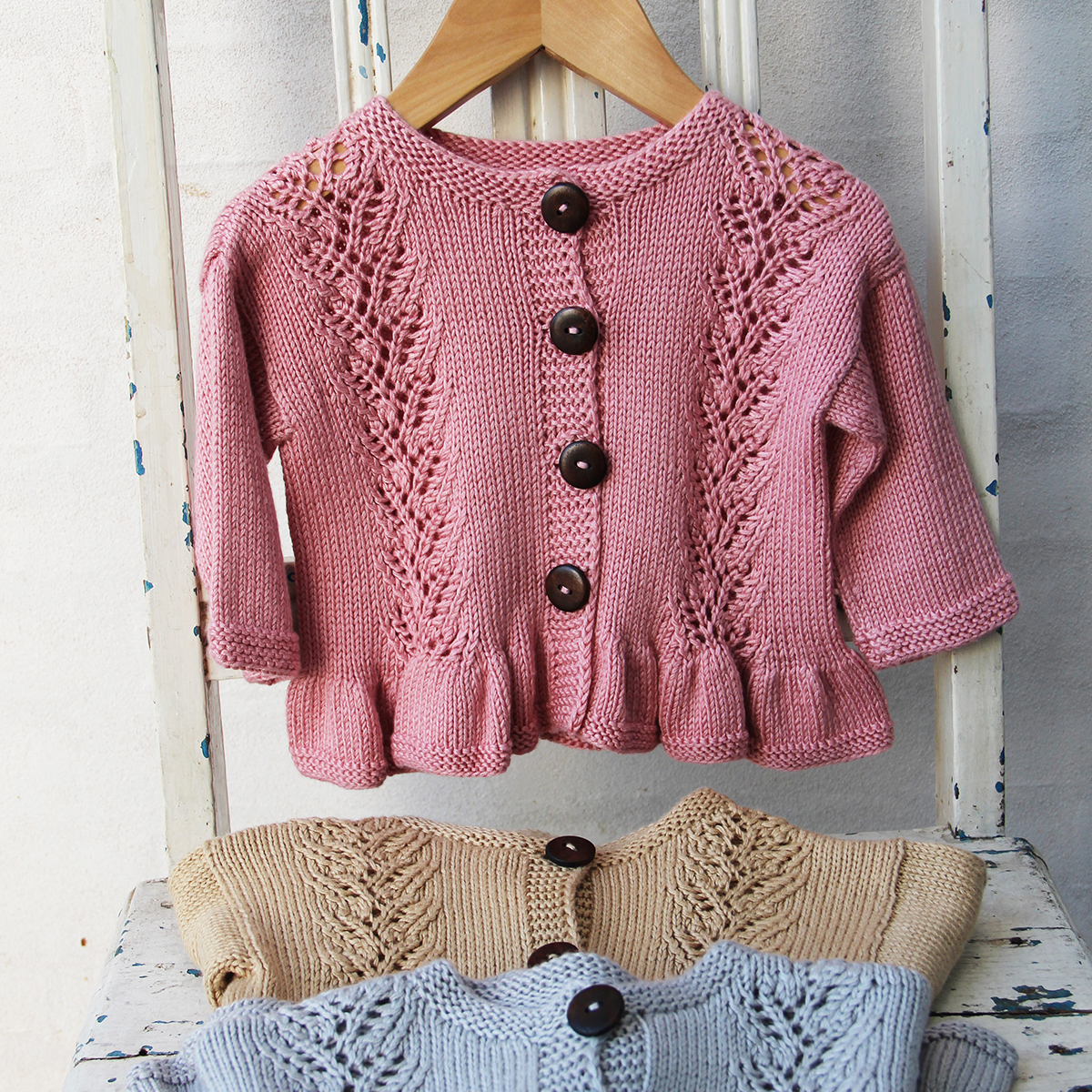 Cardigan lace flounce