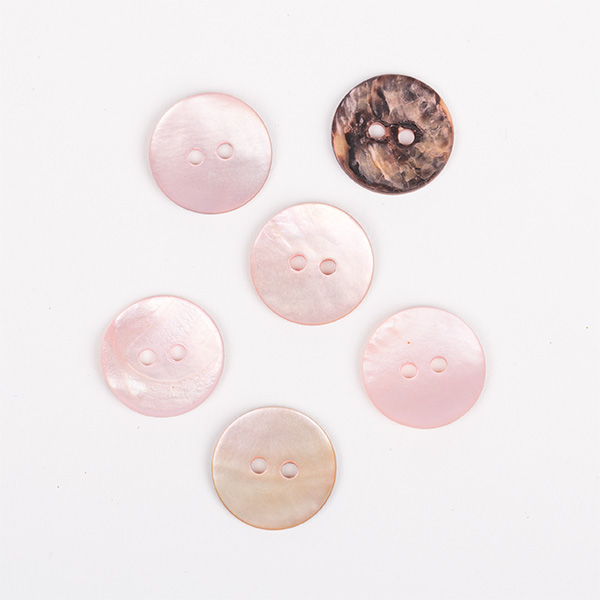 DROPS · Perlemorsknapper (Lys Rosa) · 20 mm - Drops 607